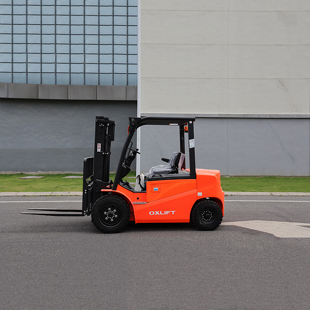 Электропогрузчик Вилочный RX 2050L OXLIFT 2000 кг 5000 мм Li-Ion, Side-Shift