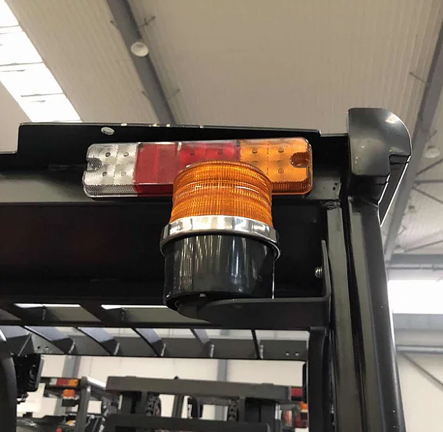 Электро погрузчик NOBLELIFT FE3R16N