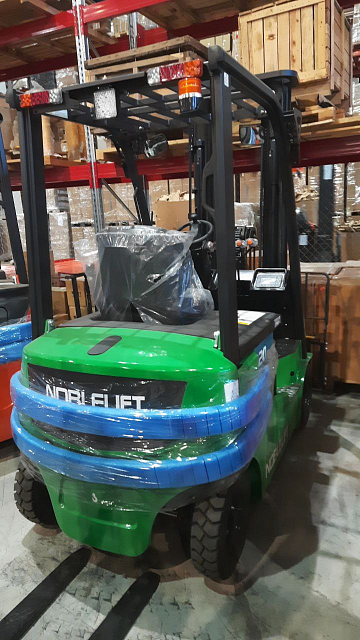 Электро погрузчик NOBLELIFT FE4P20Q