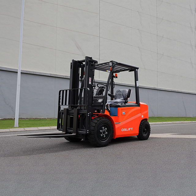 Электропогрузчик Вилочный RX 2050L OXLIFT 2000 кг 5000 мм Li-Ion, Side-Shift
