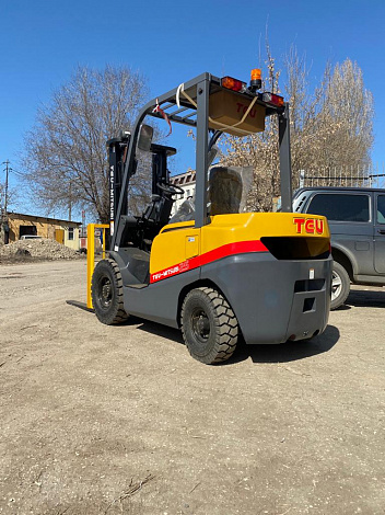 Вилочный бензиновый погрузчик TEU-MITSUBI FG25T