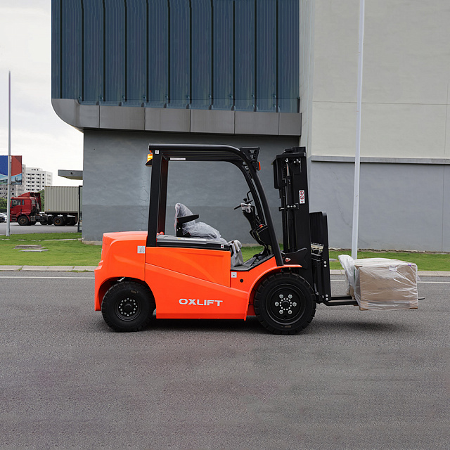 Электропогрузчик Вилочный RX 2050L OXLIFT 2000 кг 5000 мм Li-Ion, Side-Shift